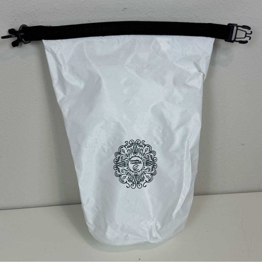 Curaleaf Roll Top White Waterproof Dry Bag